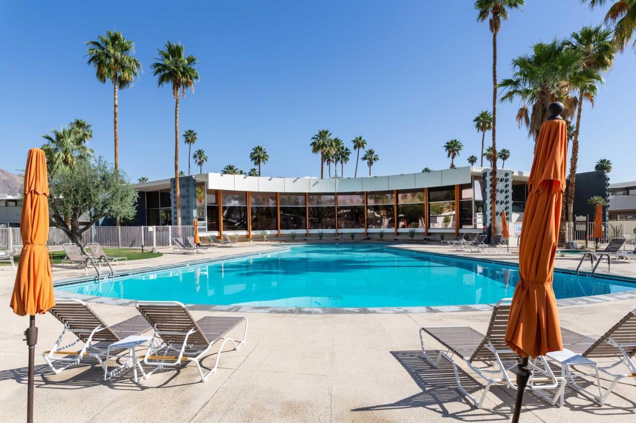 Mid-Century Palm Springs Bungalow With Patio! Exteriör bild